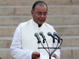 Govt may opt for joint Parliamentary session if insurance reforms delayed: FM