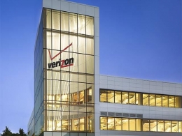 Verizon Communications to acquire AOL for $4.4B in all-cash deal