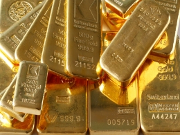 Shriram Finance joins peers in flagging stress in gold loans