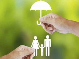Axis Bank raises stake in Max Life Insurance