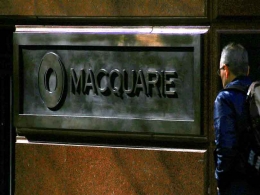 Australian I-bank Macquarie's junk lending unit sputters