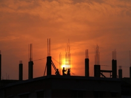 India's infrastructure output grows 2.1% in February