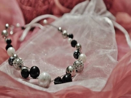 Fireside Ventures leads new round in jewellery e-tailer Pipa + Bella