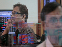Sensex closes lower again as trade worries dent global sentiment