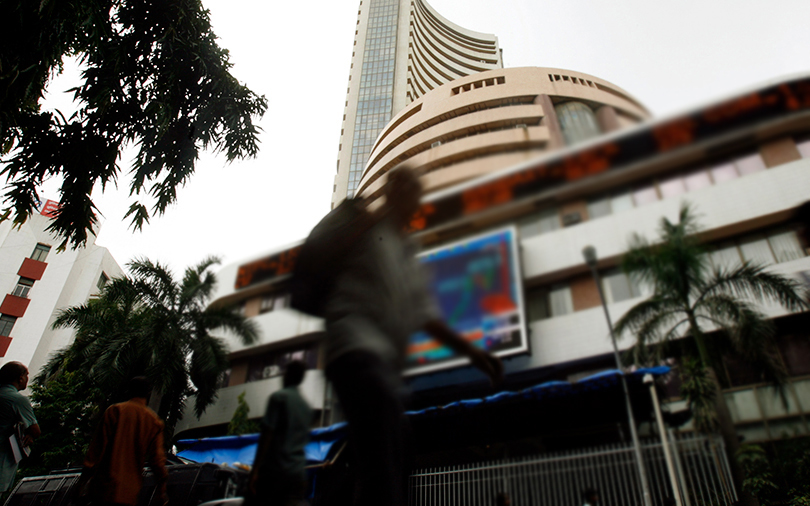 Sensex, Nifty back near record highs fuelled by IT stocks