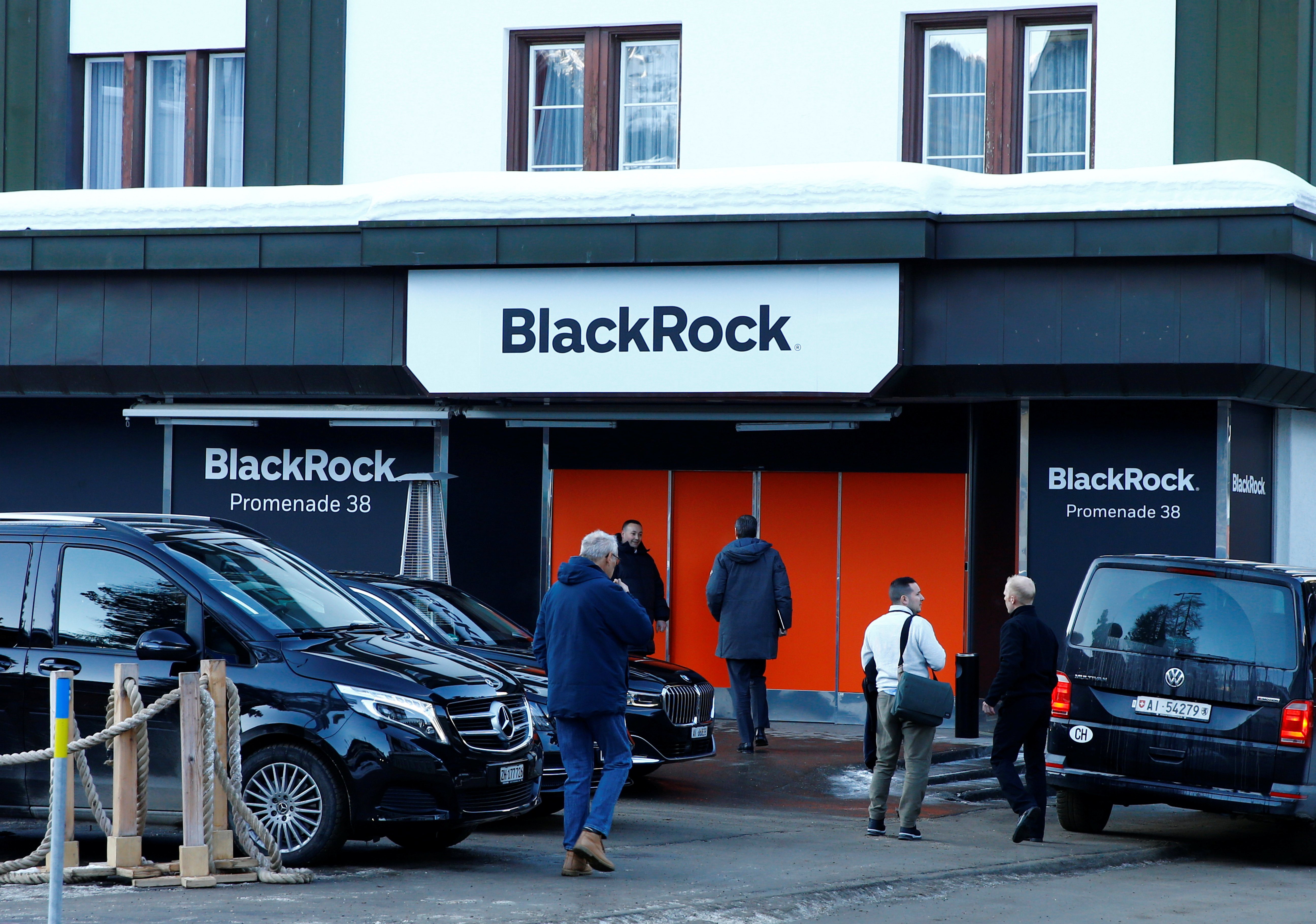 Blackrock компания кто владелец