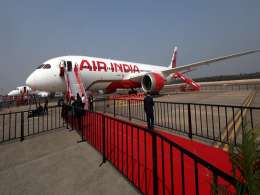 Singapore defends flag carrier's Air India bet, cites need to expand overseas